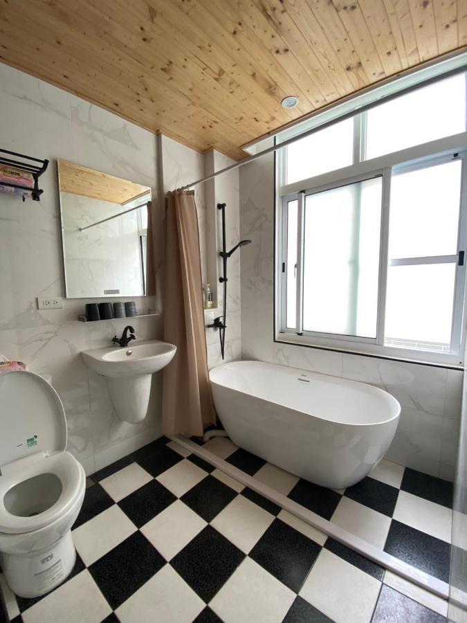 Ferienwohnung 好室連連house Lien Lien Tainan Exterior foto